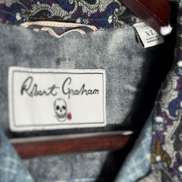 Robert Graham Long Sleeve Geometric Skill Button Down Shirt Blue EUC Size XL - Picture 8 of 15